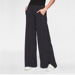 Athleta Gramercy Wide Leg Snaps Black Size 8 Pants